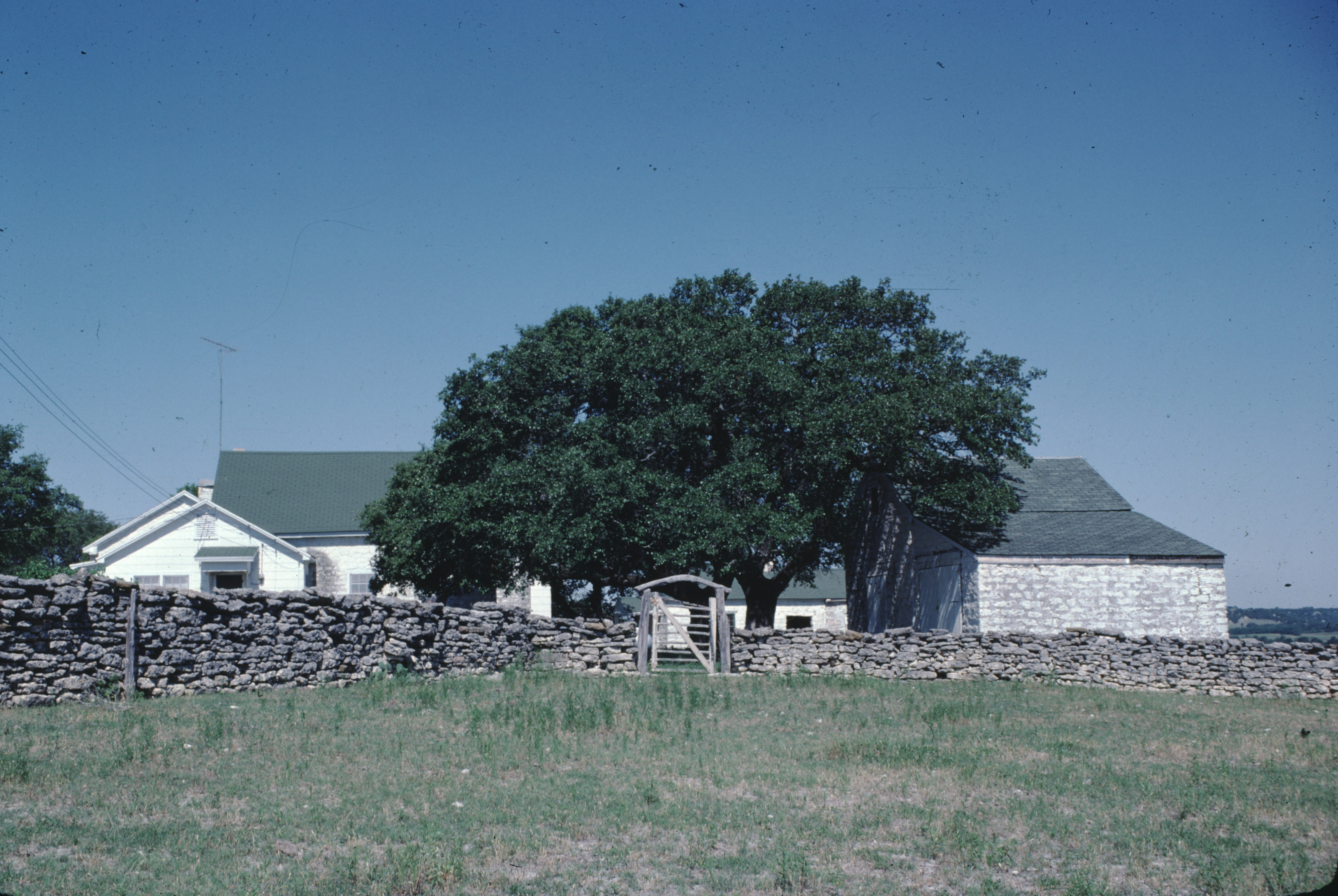 Karl Questad Complex
                        