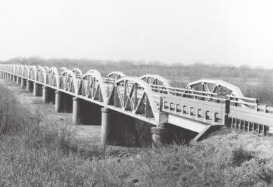 SH 79 Bridge at Red River
                        