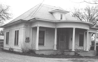 House at 802 East Ennis
                        