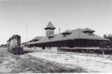 Santa Fe-Frisco Depot/1100 W.Kaufman