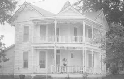 Kneip-Bredthauer House
                        