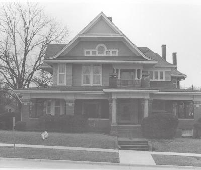 Newsome-King House, 401 W. Louisiana
                        