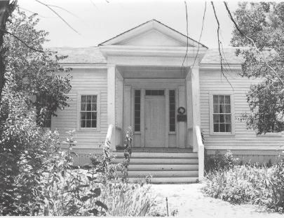 Faires-Bell House/S side Chestnut Sq.
                        