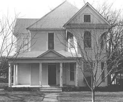 Ransom House/500 W. Ennis
                        