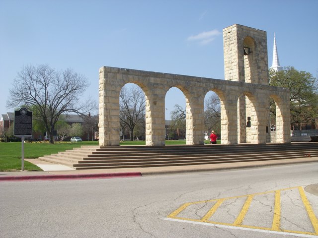 The Aqueduct of the Arches Historical Marker